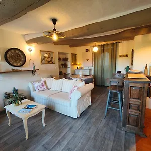  Holiday home Maison Ancienne Romantique Avec Terrasse Panoramique France